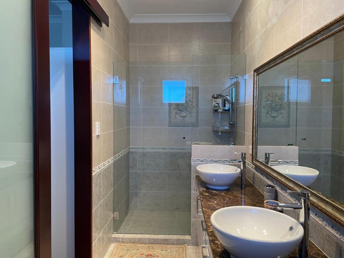 Comfortable Luxury Home Перт Экстерьер фото